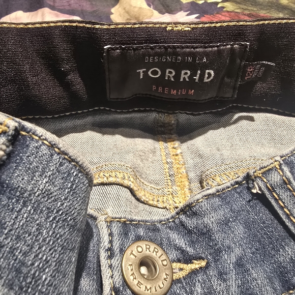 Distressed Blue Jeans - Picture 2 of 3